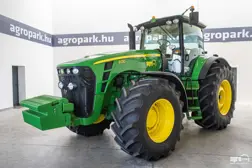 John Deere Tractor 8130