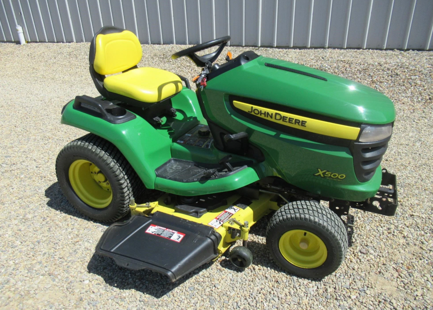 John Deere Lawn Tractor X500