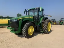 John Deere Tractor 8R 250