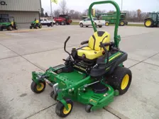 John Deere Zero-Turn Mower Z955M
