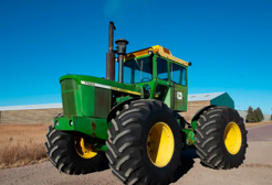 John Deere Tractor 7520