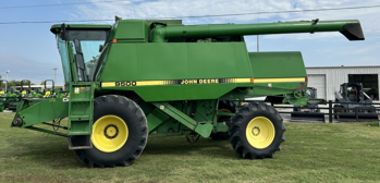 John Deere Maximizer and Sidehill Combine 9500
