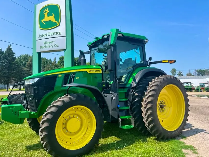 John Deere Tractor 7R 210