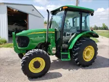 John Deere Tractor 5225