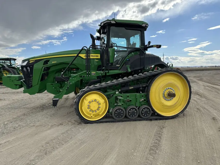 John Deere Tractor 8RT 340