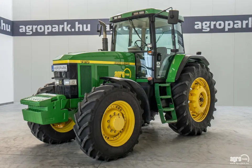John Deere Tractor 7810