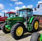 John Deere Row-Crop Tractor 7410