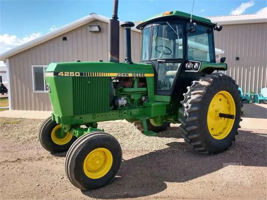 John Deere Tractor 4250