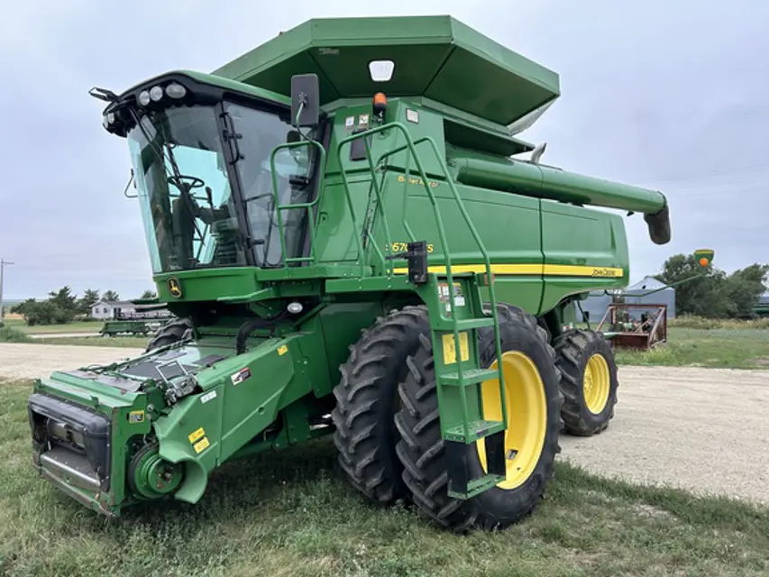 John Deere Combine 9670STS