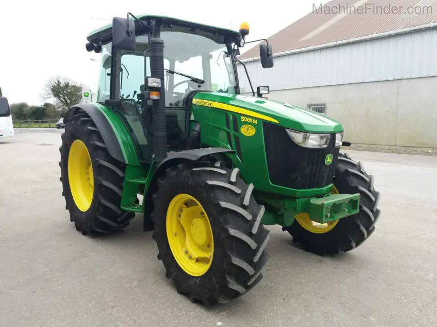 John Deere Tractor 5085M