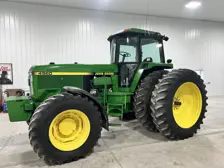 John Deere Tractor 4960