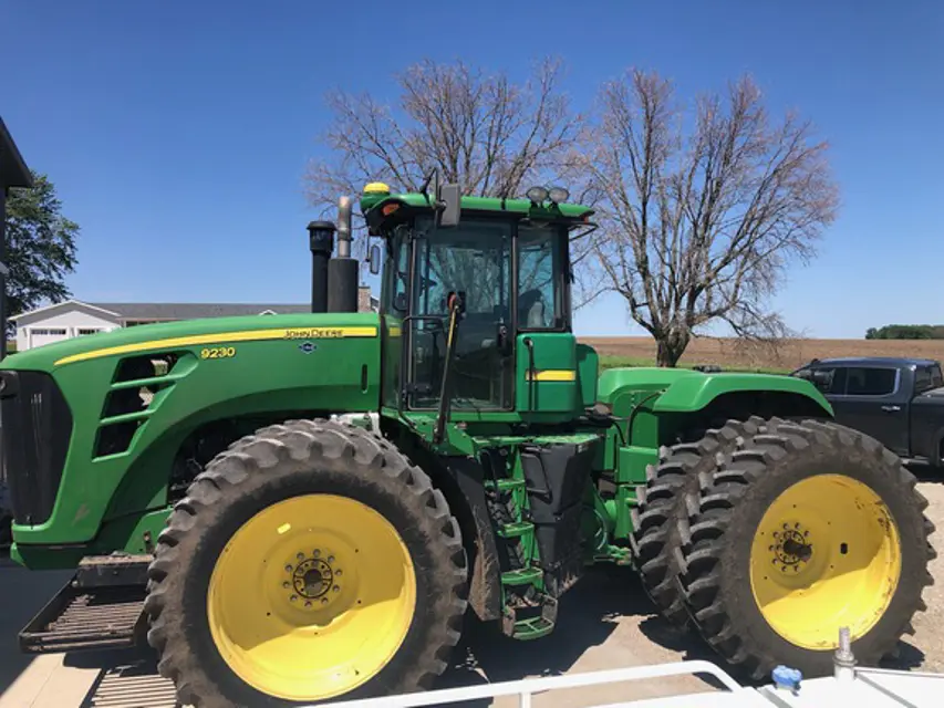 John Deere Tractor 9120