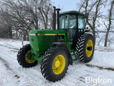 John Deere Tractor 4255