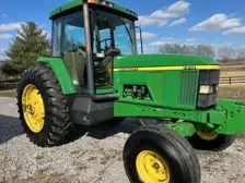 John Deere Row-Crop Tractor 7210
