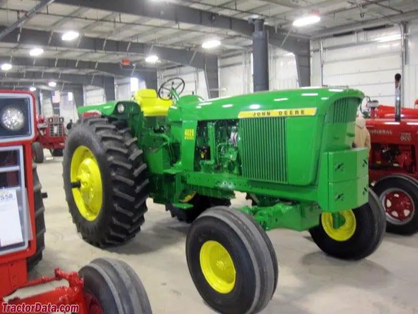 John Deere Tractor 4520