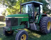 John Deere Tractor 6500