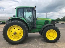 John Deere Tractor 7330