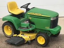 John Deere Tractor 325