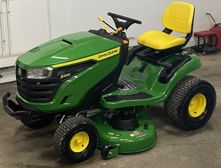 John Deere Lawn Tractor S220
