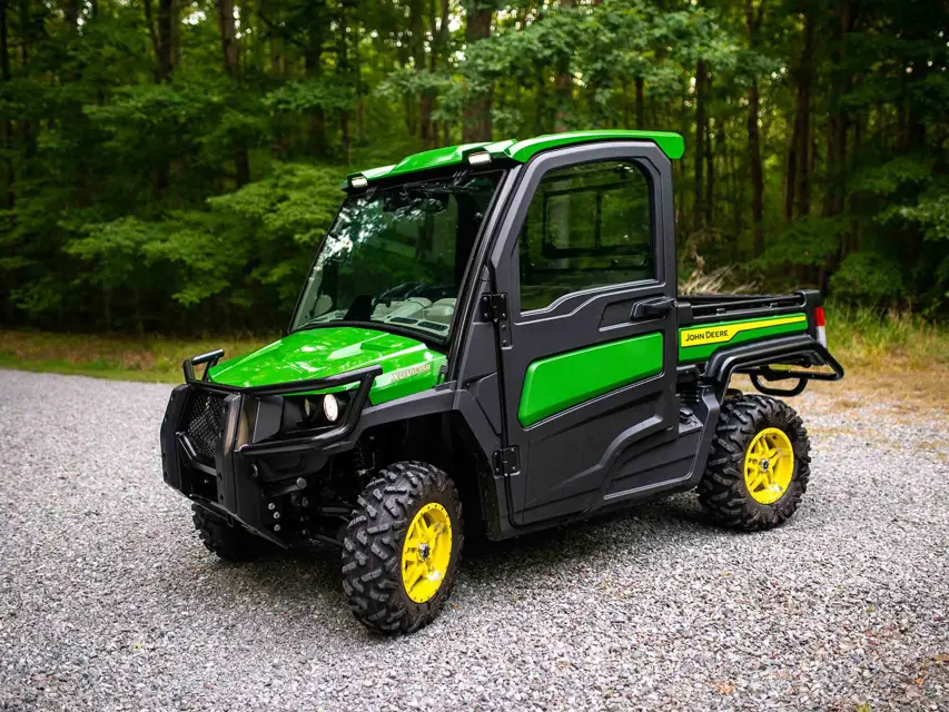 John Deere Gator Utility Vehicle 835R