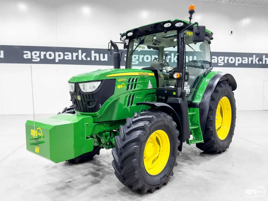 John Deere Utility Tractor 6125R