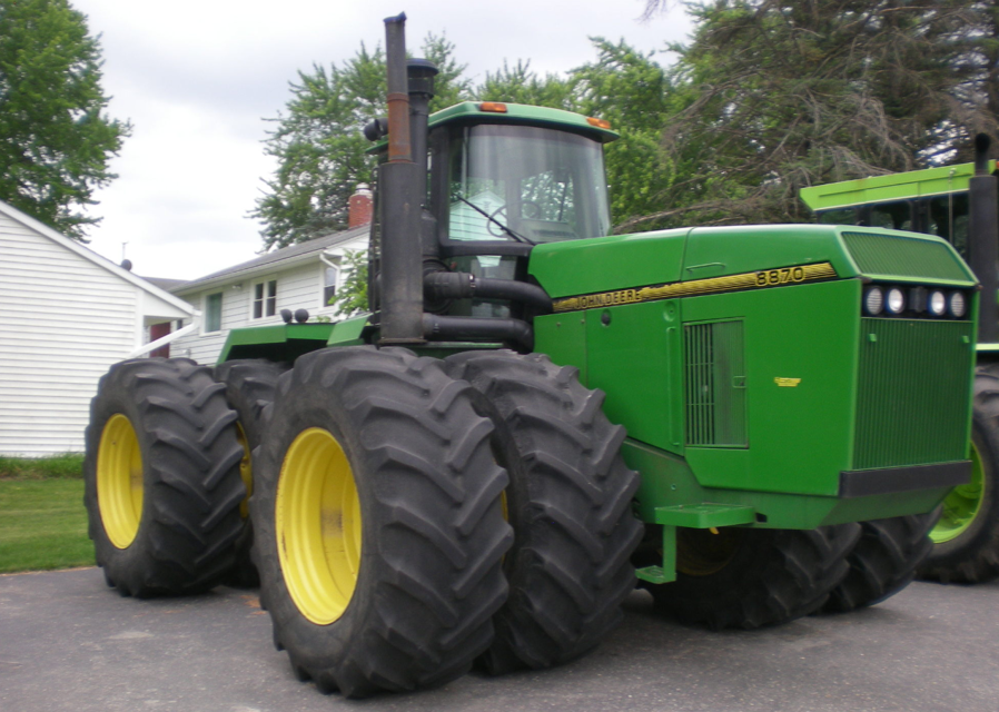 John Deere Wheel Drive Tractor 8870