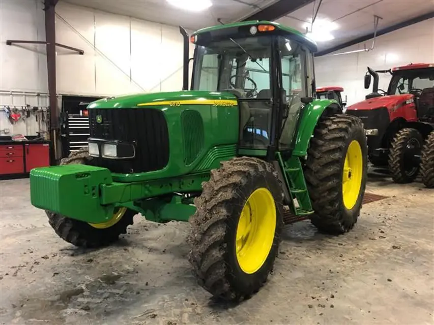 John Deere Tractor 6715