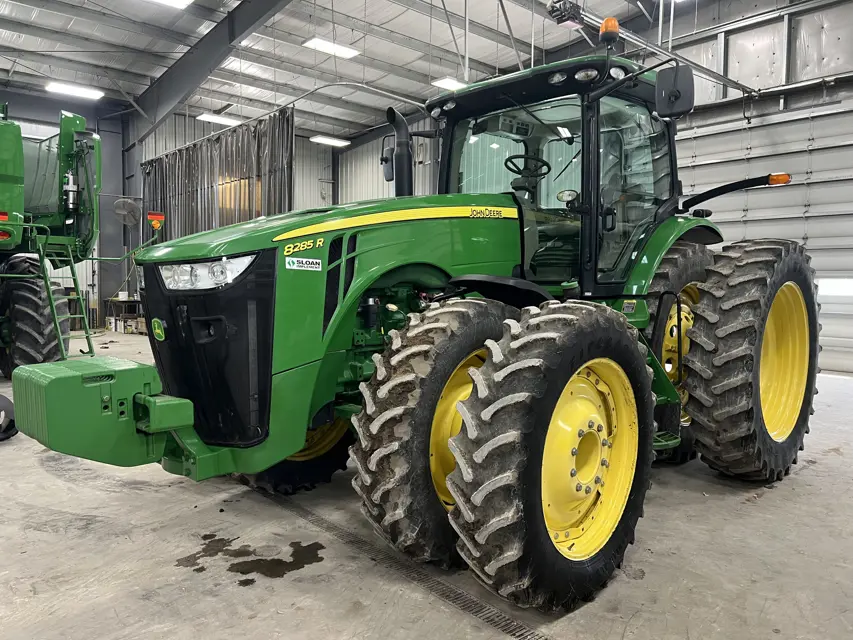 John Deere Tractor 8285R