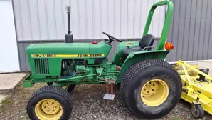 John Deere Tractor 750
