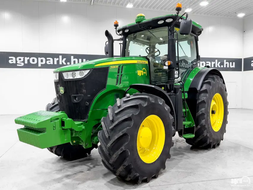 John Deere Tractor 7230R