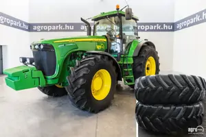 John Deere Tractor 8420