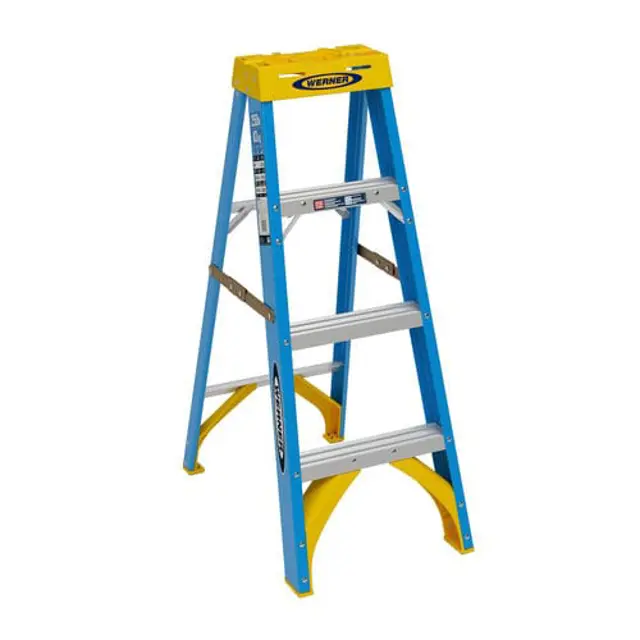 Werner Fiberglass Ladder FS104