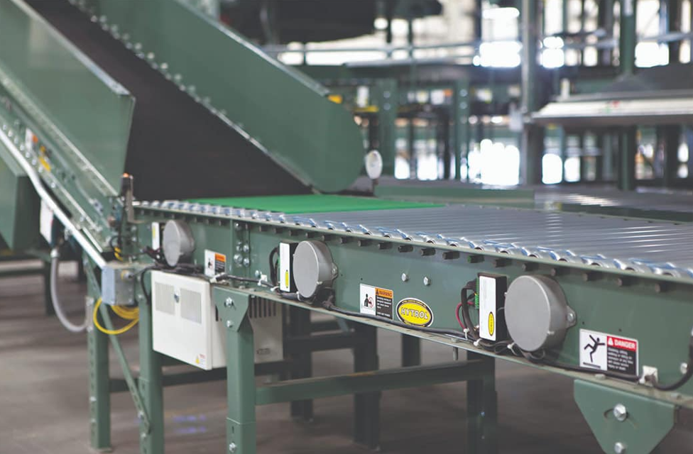 Hytrol Belt Conveyor E24