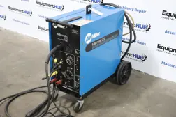 Miller Arc Welding Power Source And Wire Feeder Millermatic 200