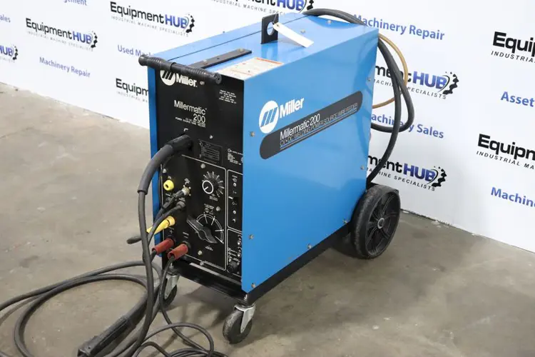 Miller Arc Welding Power Source And Wire Feeder Millermatic 200