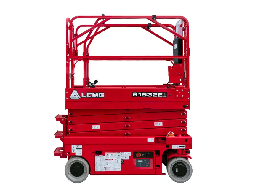 Lingong Heavy Machinery Scissors Mobile Elevating Work Platform S4046 II