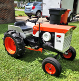 Case Compact Tractor 2712